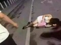 恶搞视频捡东西就跑掉，恶搞视频捡东西就跑掉怎么办