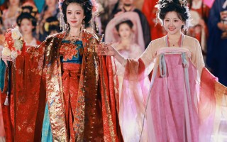 汉服穿搭小姐姐视频，汉服穿法视频